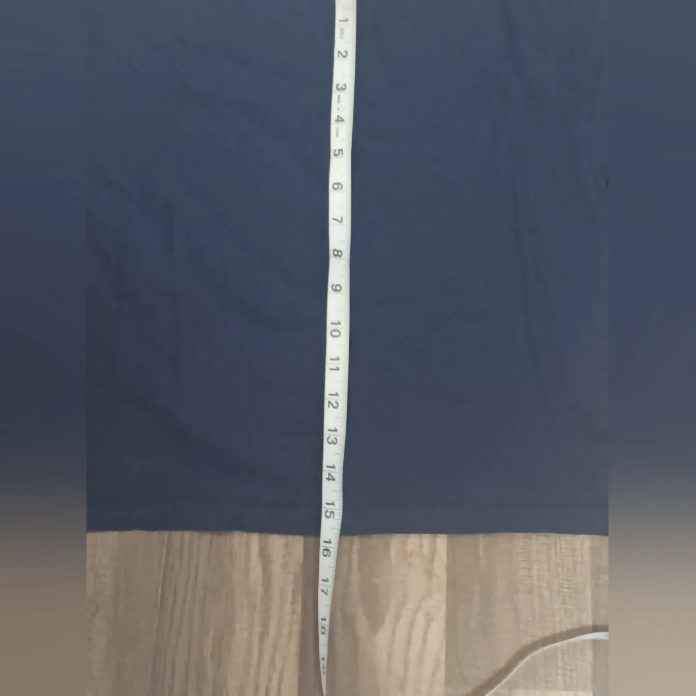 𝘊𝘰𝘯𝘷𝘦𝘳𝘴𝘦 𝘛𝘰𝘱 & 𝘝𝘪𝘨𝘰𝘴𝘴 𝘋𝘪𝘴𝘵𝘳𝘦𝘴𝘴𝘦𝘥 𝘚𝘩𝘰𝘳𝘵𝘴 - Picture 5 of 12